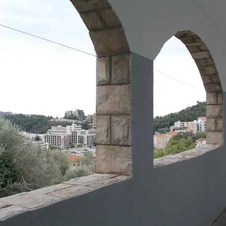 Vojinovic Gasthof Budva